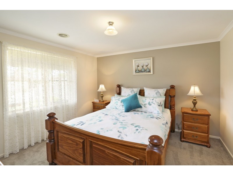 9 Felicity Court, Lara VIC 3212