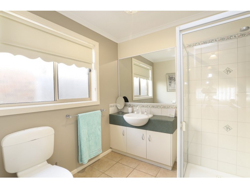 9 Felicity Court, Lara VIC 3212