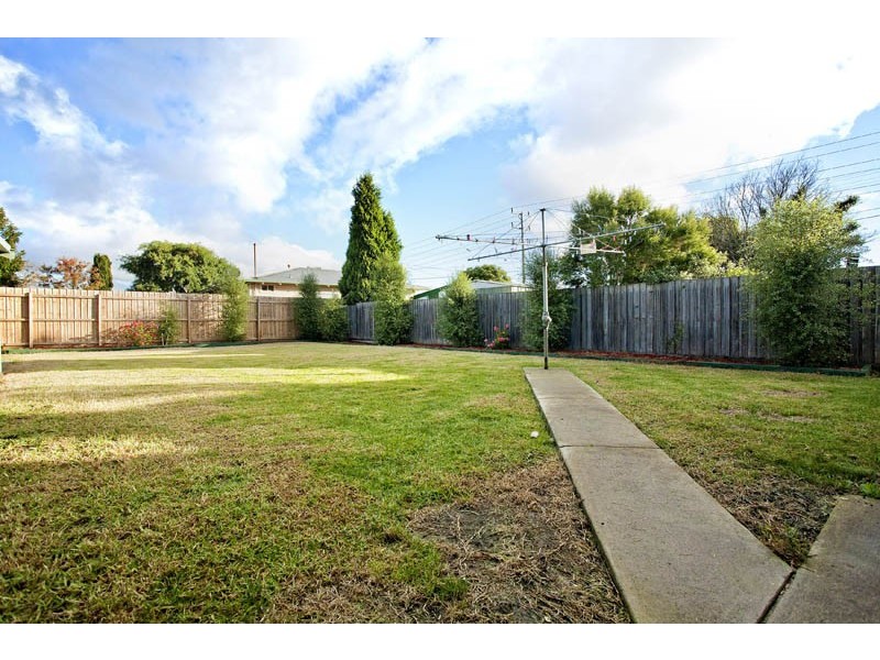 1 Sparks Road, Norlane VIC 3214