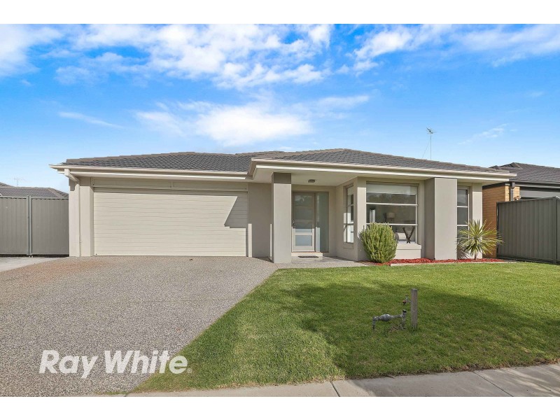 49 Grand Lakes Way, Lara VIC 3212