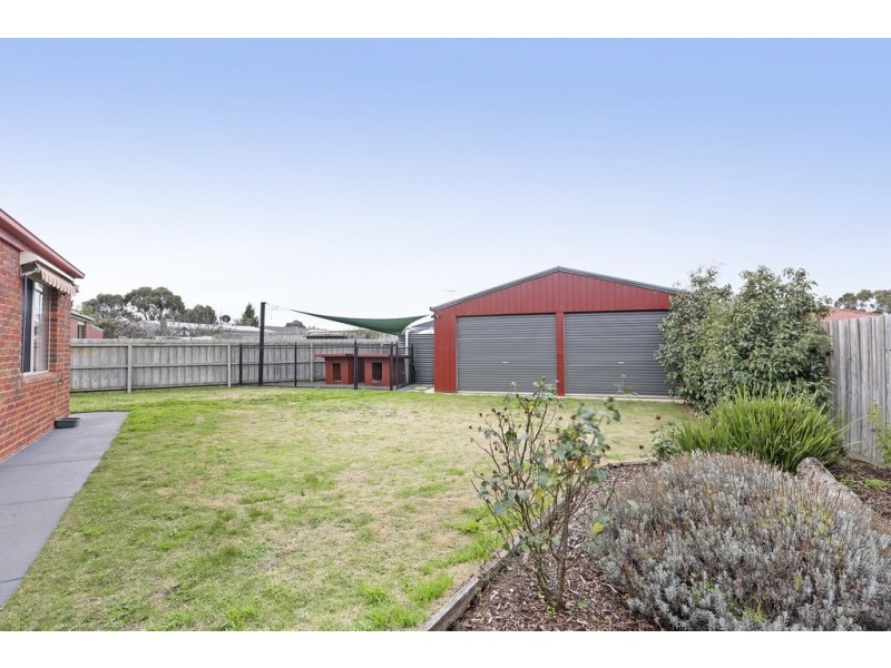 6 Bracknell Court, Lara VIC 3212