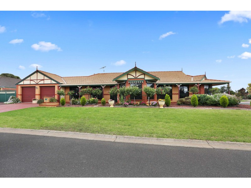 2-4 Marina Court, Lara VIC 3212