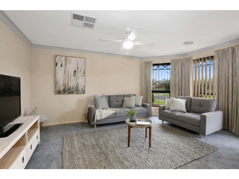 2-4 Marina Court, Lara VIC 3212
