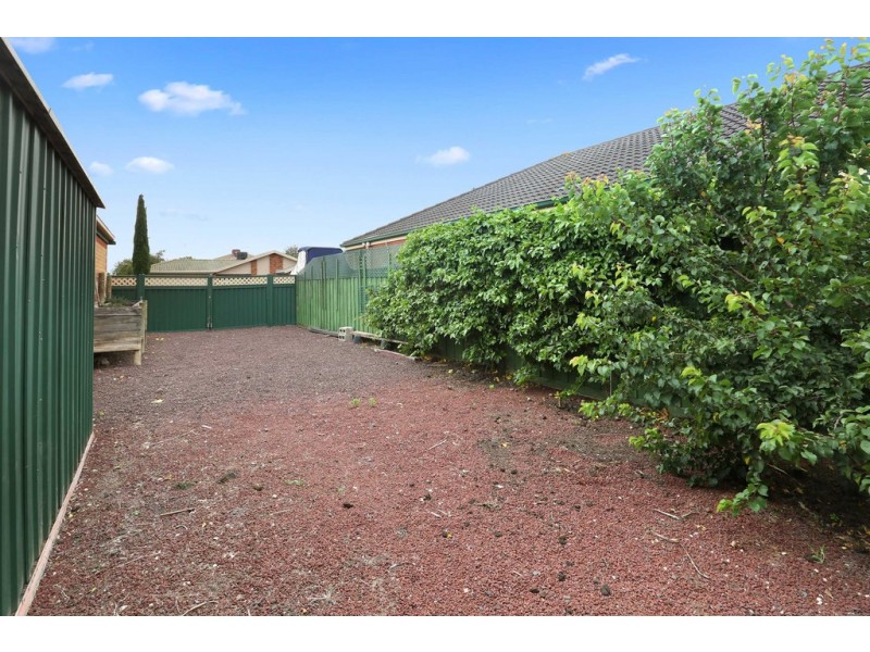 2-4 Marina Court, Lara VIC 3212