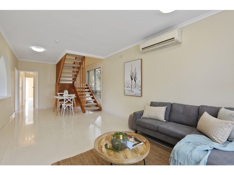 18 Ponds Drive, Lara VIC 3212