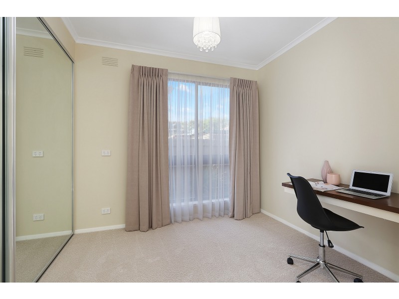 18 Ponds Drive, Lara VIC 3212