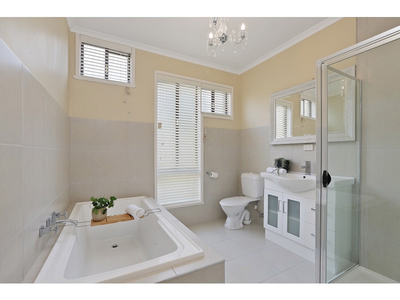 18 Ponds Drive, Lara VIC 3212