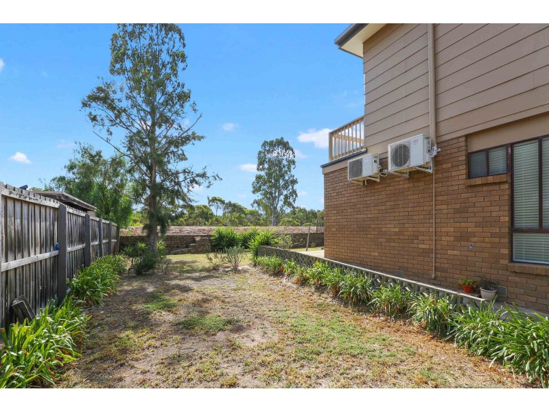 18 Ponds Drive, Lara VIC 3212