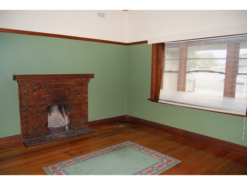 17 Seabeach Parade, North Shore VIC 3214