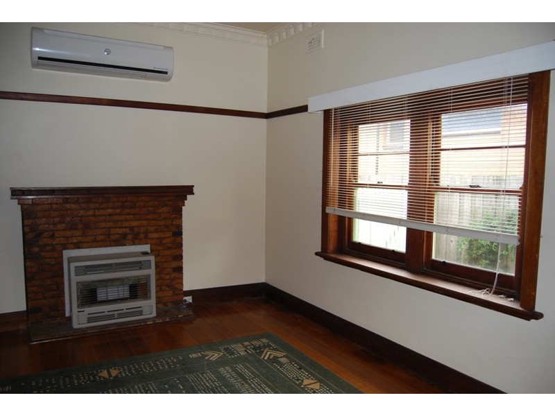 17 Seabeach Parade, North Shore VIC 3214