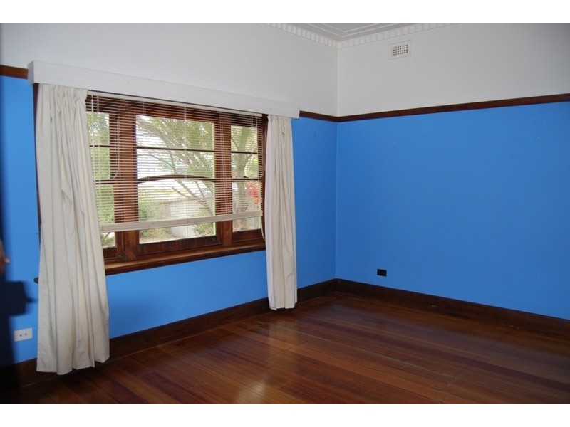 17 Seabeach Parade, North Shore VIC 3214