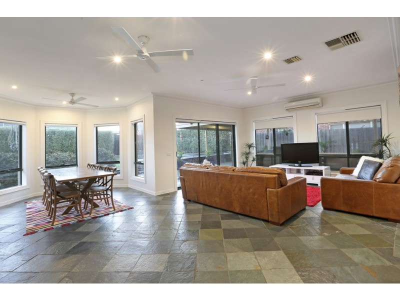 36 Lara Boulevard, Lara VIC 3212