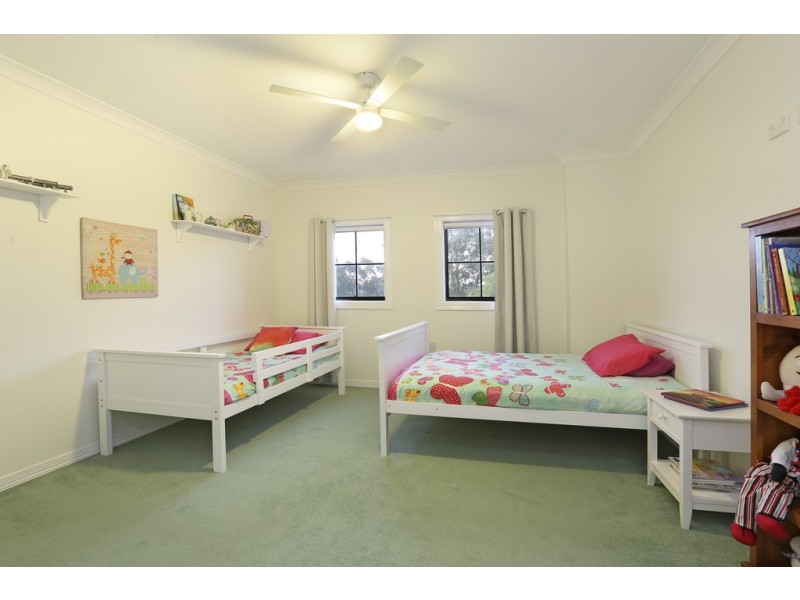 36 Lara Boulevard, Lara VIC 3212