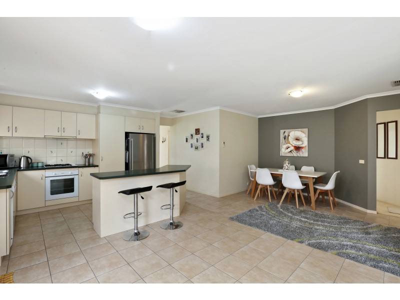1 Nilaur Place, Lara VIC 3212