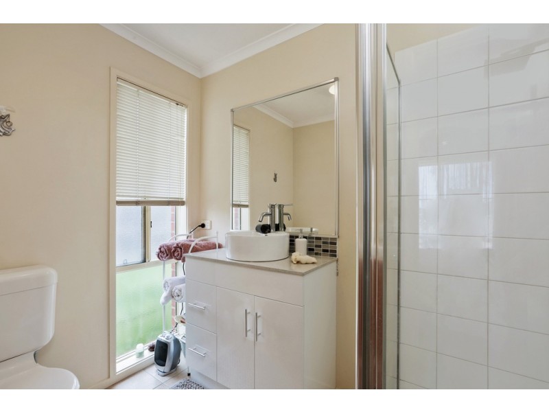 1 Nilaur Place, Lara VIC 3212