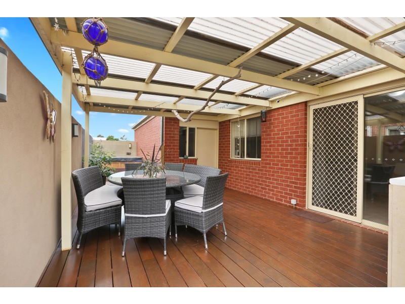 1 Nilaur Place, Lara VIC 3212