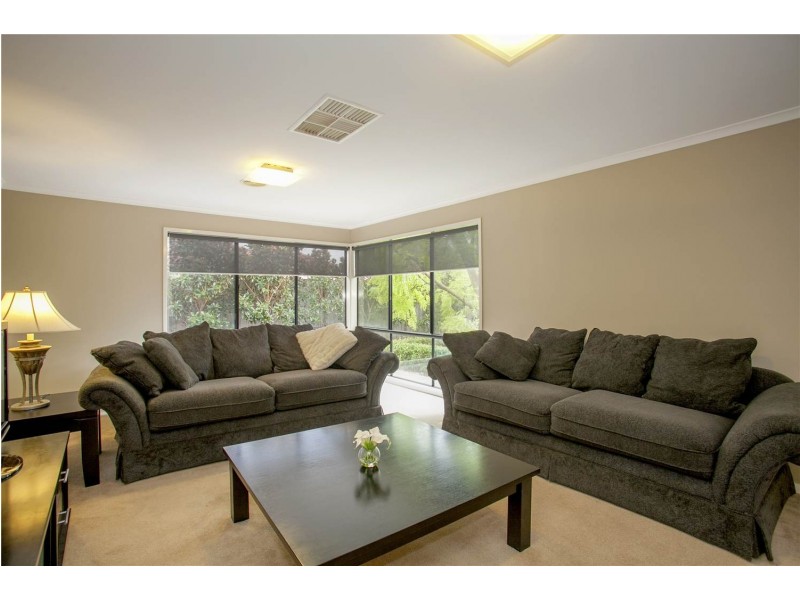 13 Nilaur Place, Lara VIC 3212