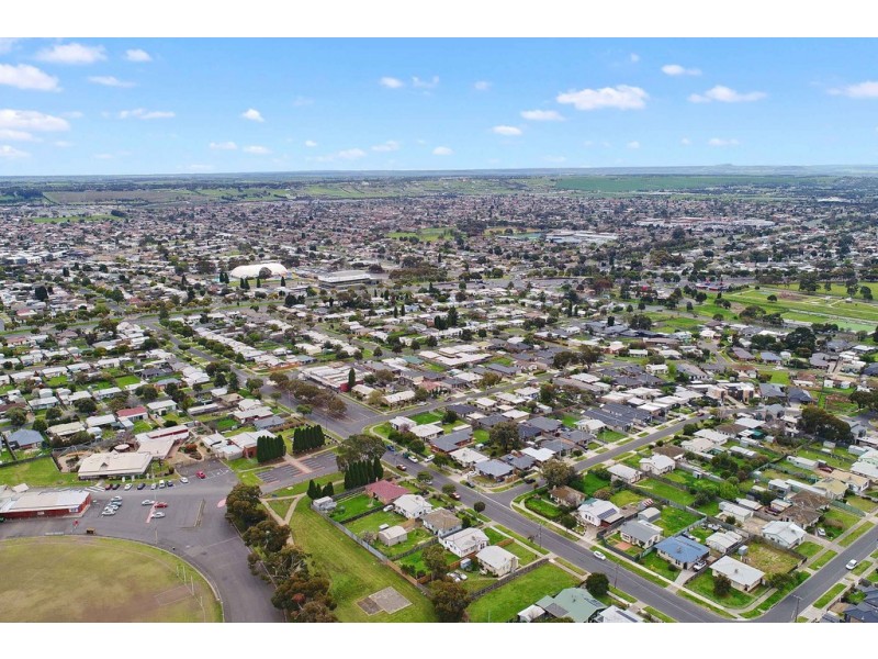 52 Rose Avenue, Norlane VIC 3214