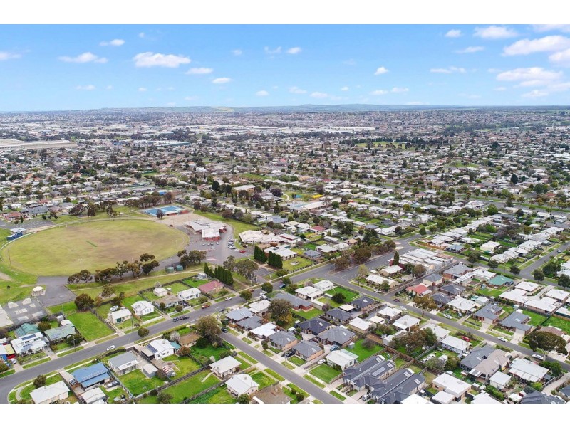 52 Rose Avenue, Norlane VIC 3214