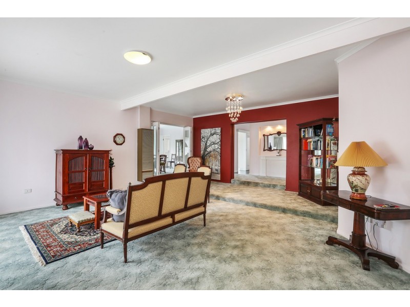 49 Chaucer Street, Hamlyn Heights VIC 3215