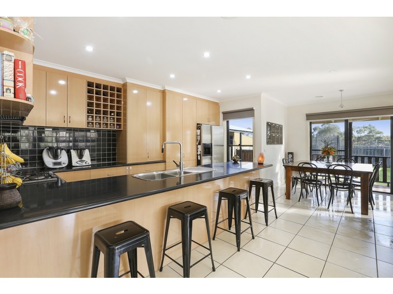 65 Curletts Road, Lara VIC 3212