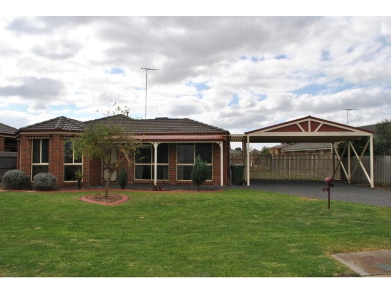 18 Lake Road, Lara VIC 3212