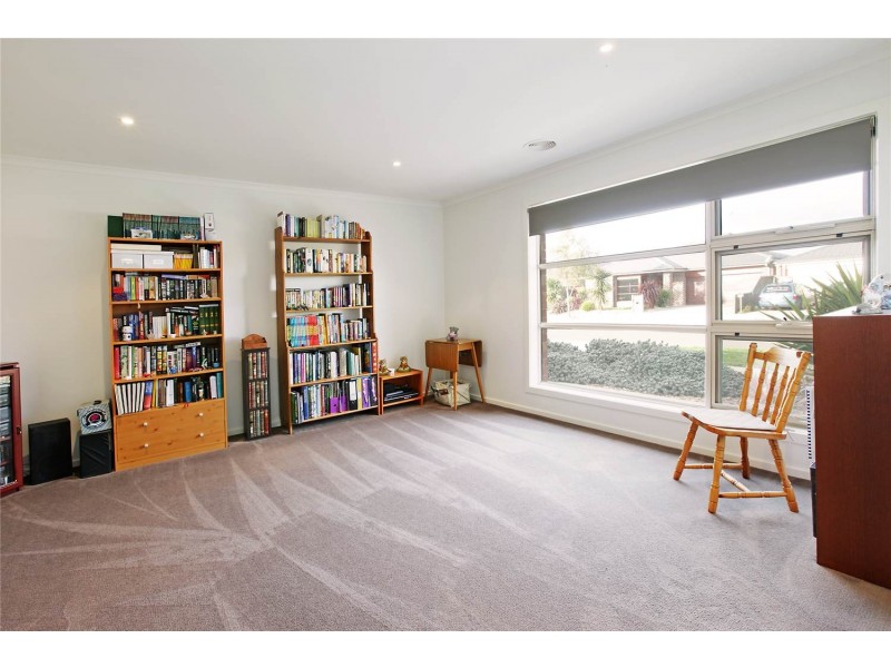 27 Springwater Drive, Lara VIC 3212