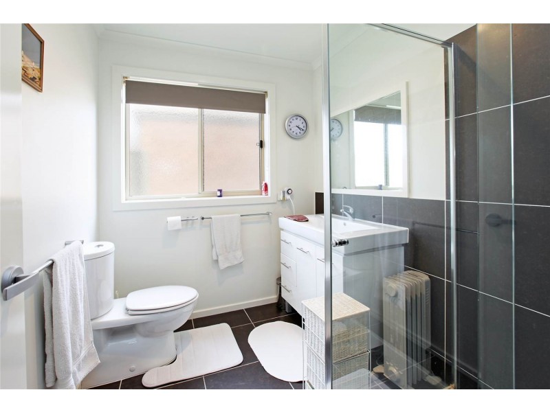 27 Springwater Drive, Lara VIC 3212