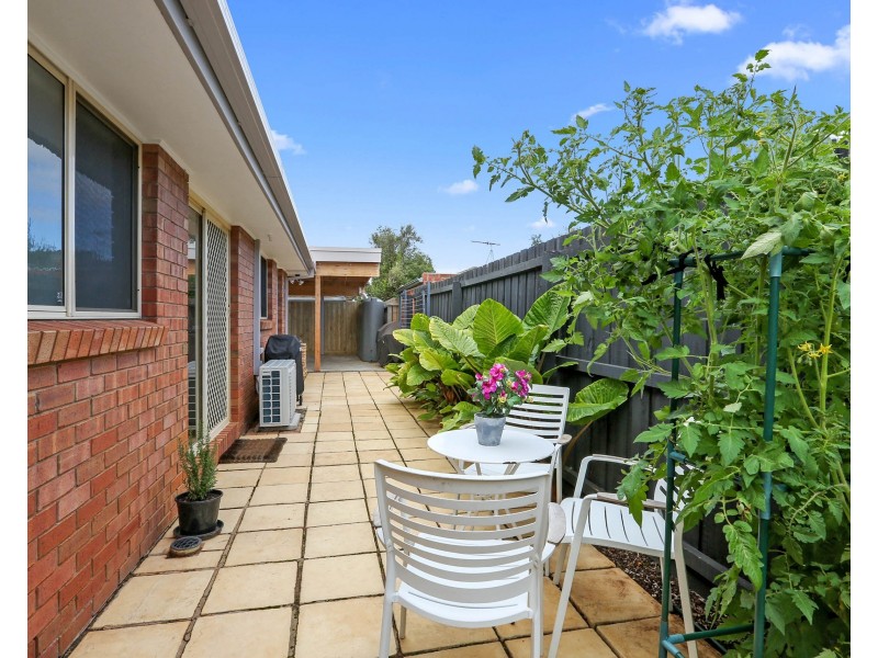 1/14 Archimedes Avenue, Lara VIC 3212