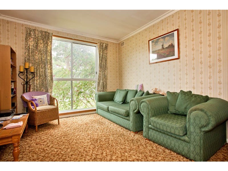 6 Rose Avenue, Norlane VIC 3214