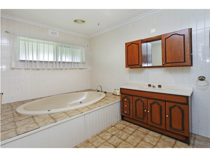 545 Windermere Road, Lara VIC 3212