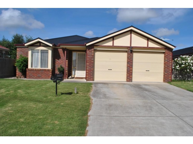 3 Redleaf Close, Lara VIC 3212