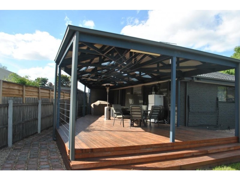 9 Ponds Drive, Lara VIC 3212