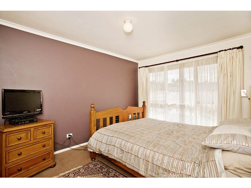 34 Brunel Close, Lara VIC 3212