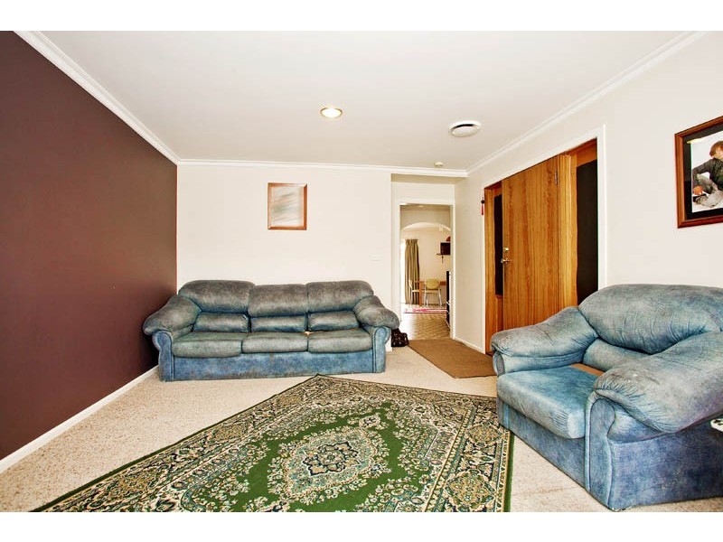 34 Brunel Close, Lara VIC 3212