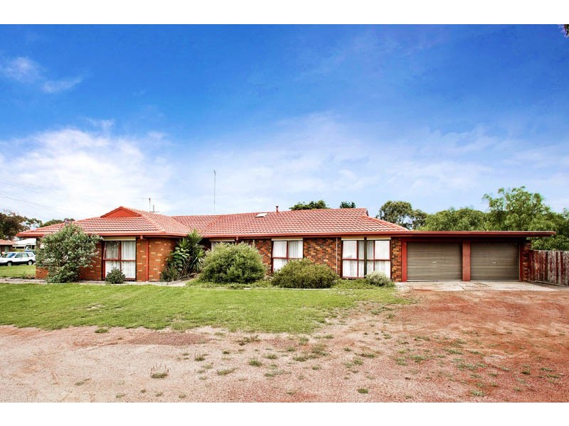 34 Brunel Close, Lara VIC 3212