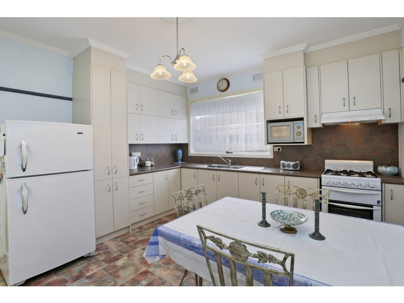 9 Dove Street, Norlane VIC 3214