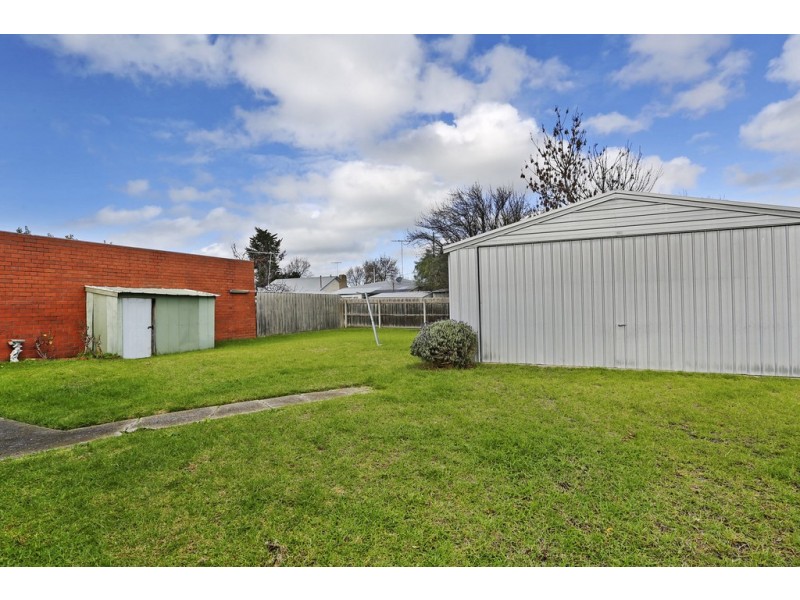 9 Dove Street, Norlane VIC 3214