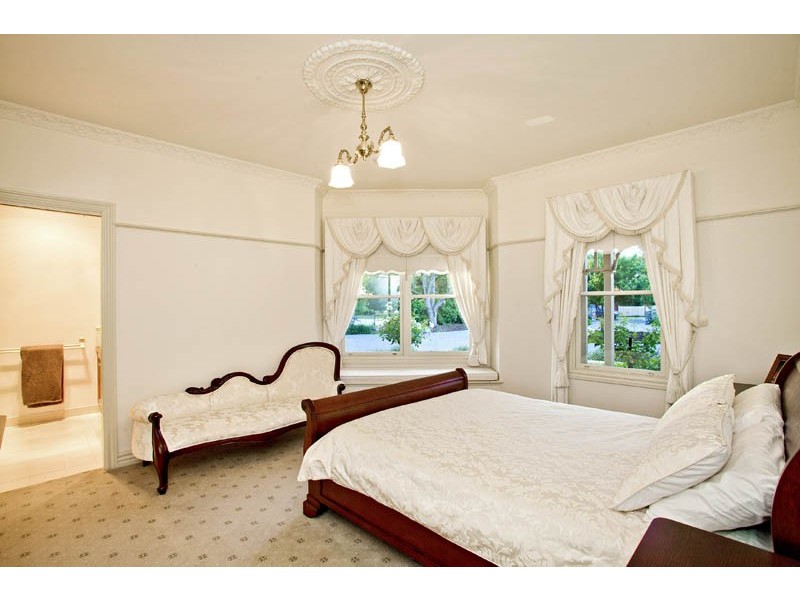 4 Wongalea Drive, Lara VIC 3212