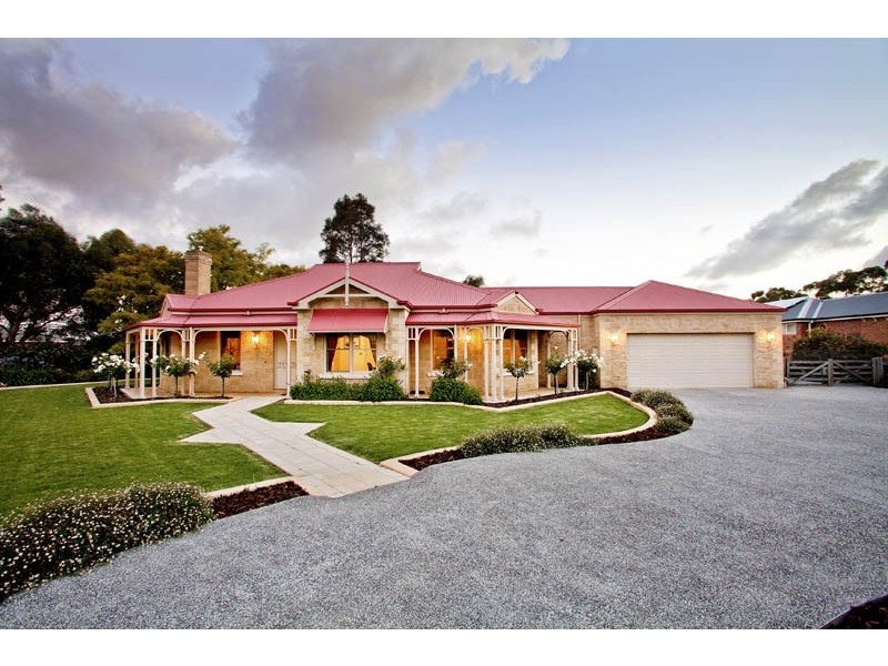 4 Wongalea Drive, Lara VIC 3212