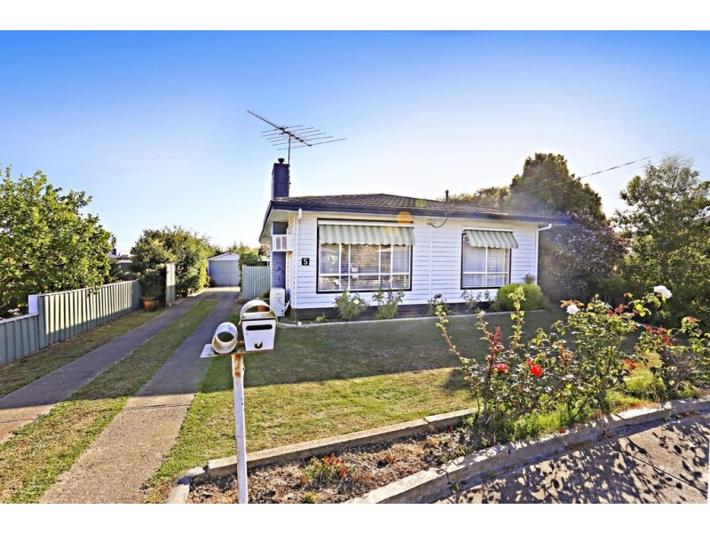 5 Karrin Court, Norlane VIC 3214