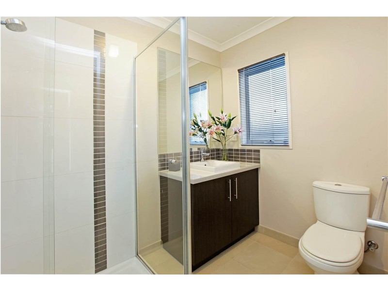 63 Moorhen Drive, Lara VIC 3212