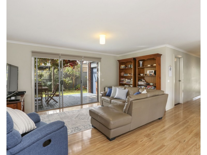 12 Nankeen Avenue, Lara VIC 3212