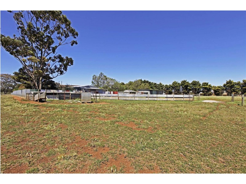 195 Forest Road North, Lara VIC 3212