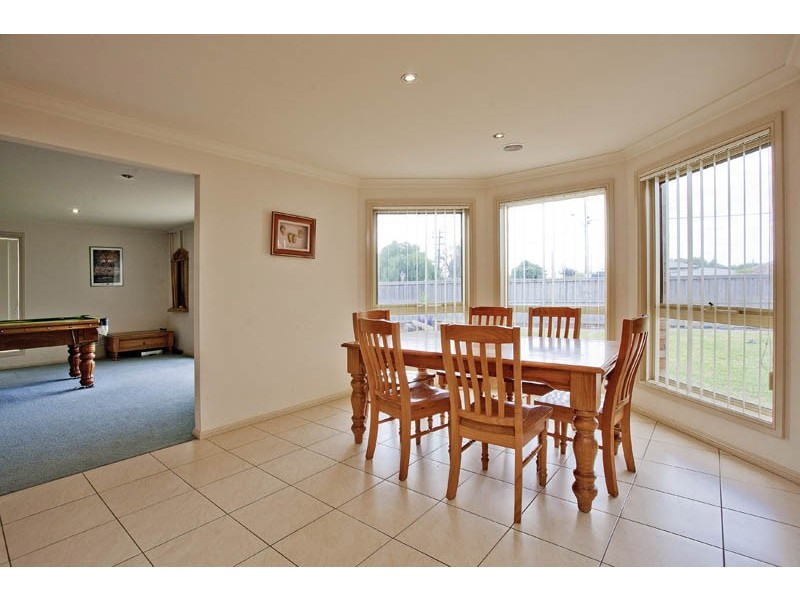 16 Magpie Close, Lara VIC 3212