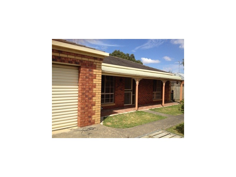 2/145 Torquay Road, Grovedale VIC 3216