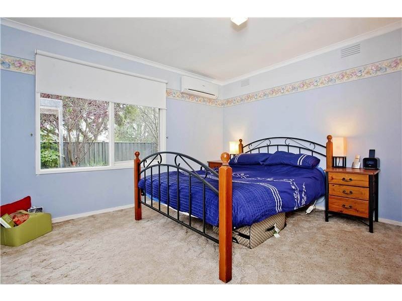 6 Beverley Crescent, Lara VIC 3212