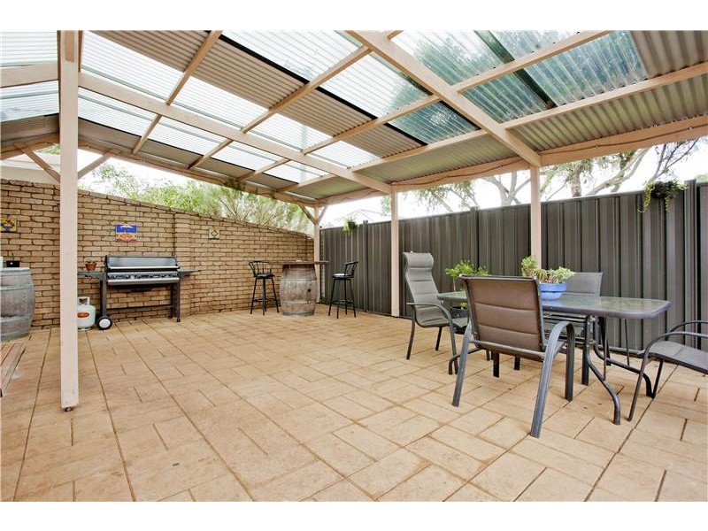 6 Beverley Crescent, Lara VIC 3212