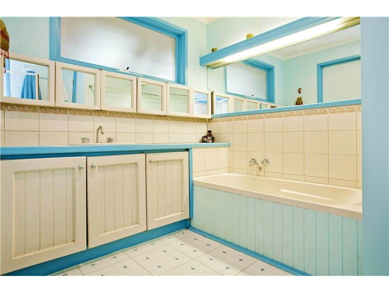 6 Beverley Crescent, Lara VIC 3212