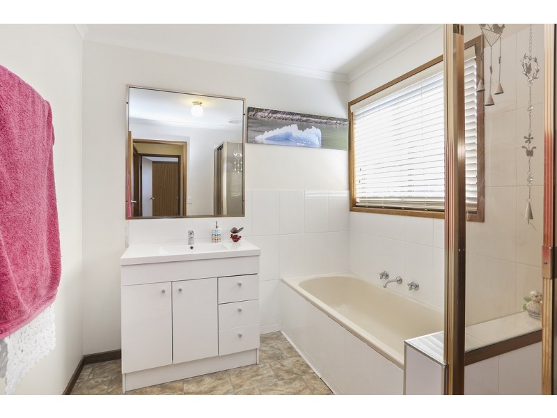 3/9 Beverley Crescent, Lara VIC 3212